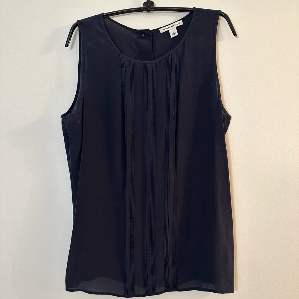 Banana Republic Navy Silk Sleeveless Back Button Top, Size 14